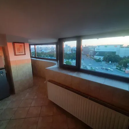 Penthouse Ultracentral Homestay *